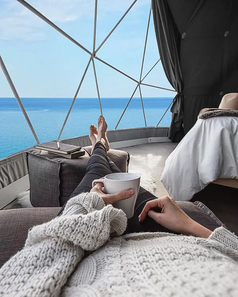 Guest lifestyle moment at The Harbors