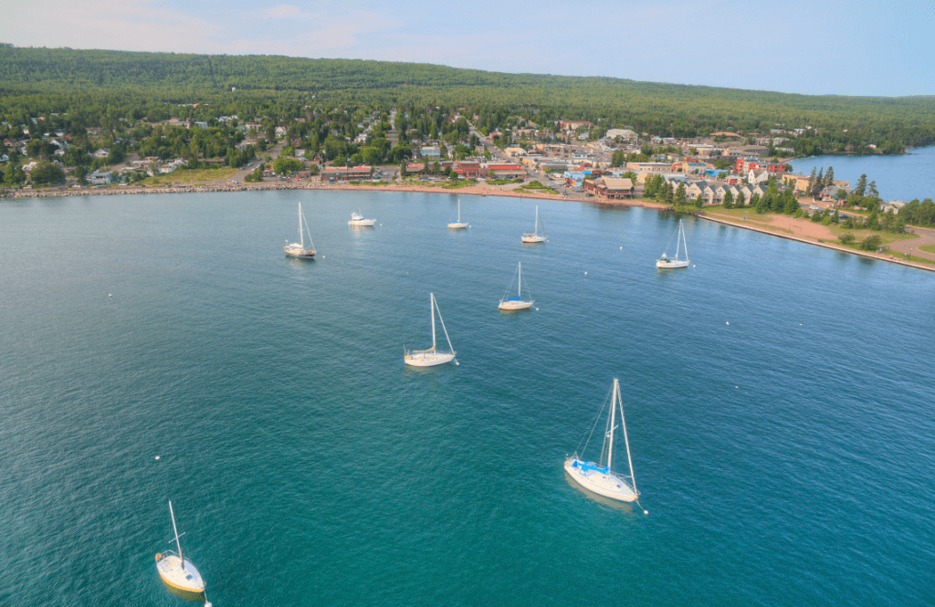 Sailing and charter experiences on Lake Superior near Duluth Minnesota